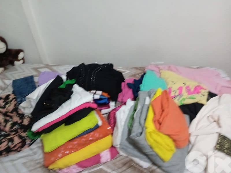 ملابس تصفية محل كلو جديدة يوجد 120قطعة 18