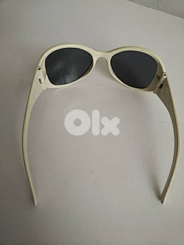 White sunglasses - Not Negotiable 2