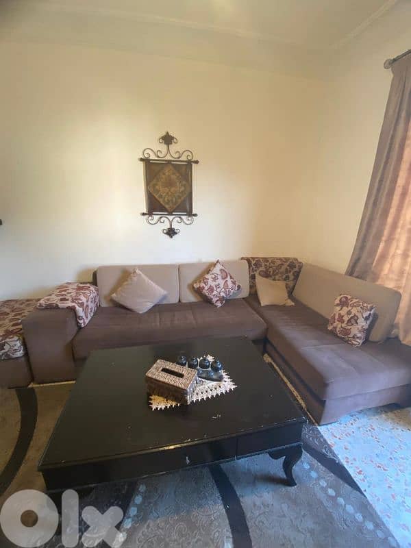 غرفة قعدة (صالون) 350$ 3