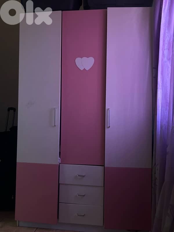 bed room for sale $200! bed + closet + desk 2