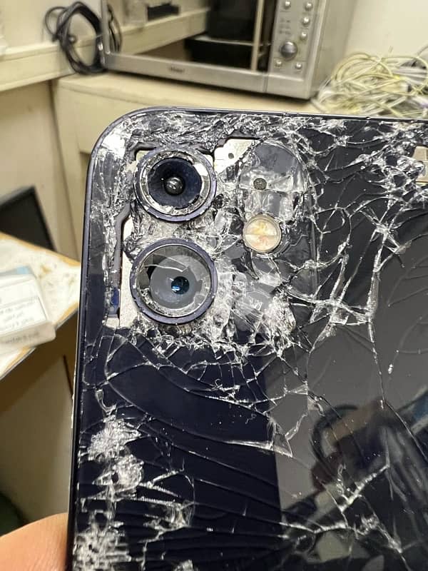 iPhone 12  للفرط 3