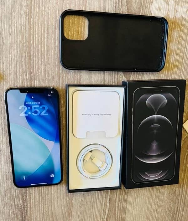 iphone 12 pro max super clean extra original 1