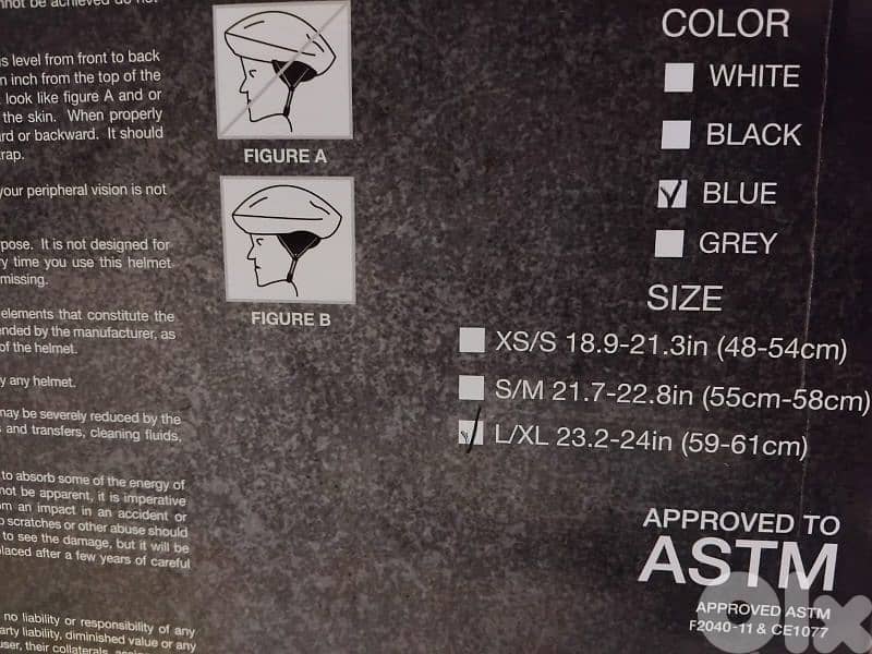 Skiing costume with helmet age 14-16 size M 7