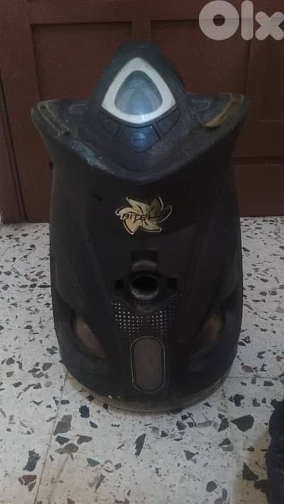 Ritello Vacuum and shampooing cleaner