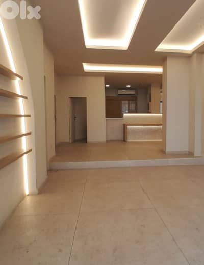 ACHRAFIEH/ EXCEPTIONAL DUPLEX SHOP FOR RENT - الأشرفية محل للإيجار