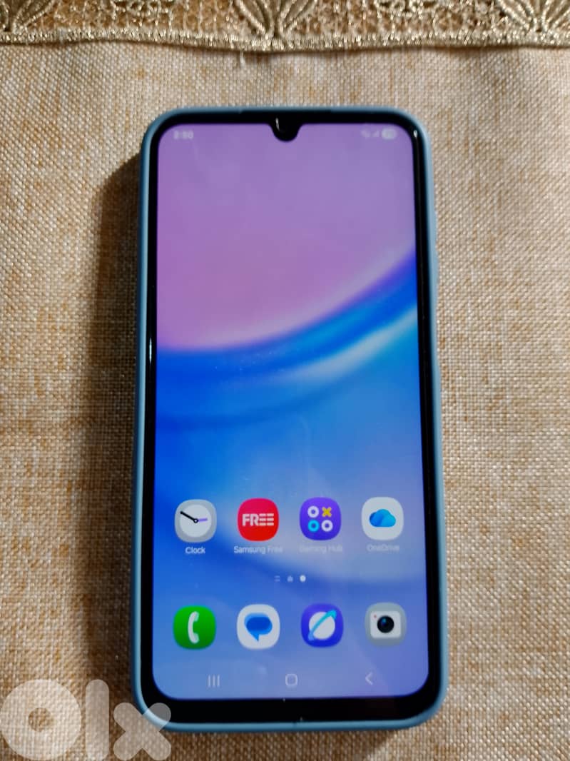 تلفون ماركة Samsung A15 معو تنين 2 كفرات مستعمل نضيف السعر 100$ 2