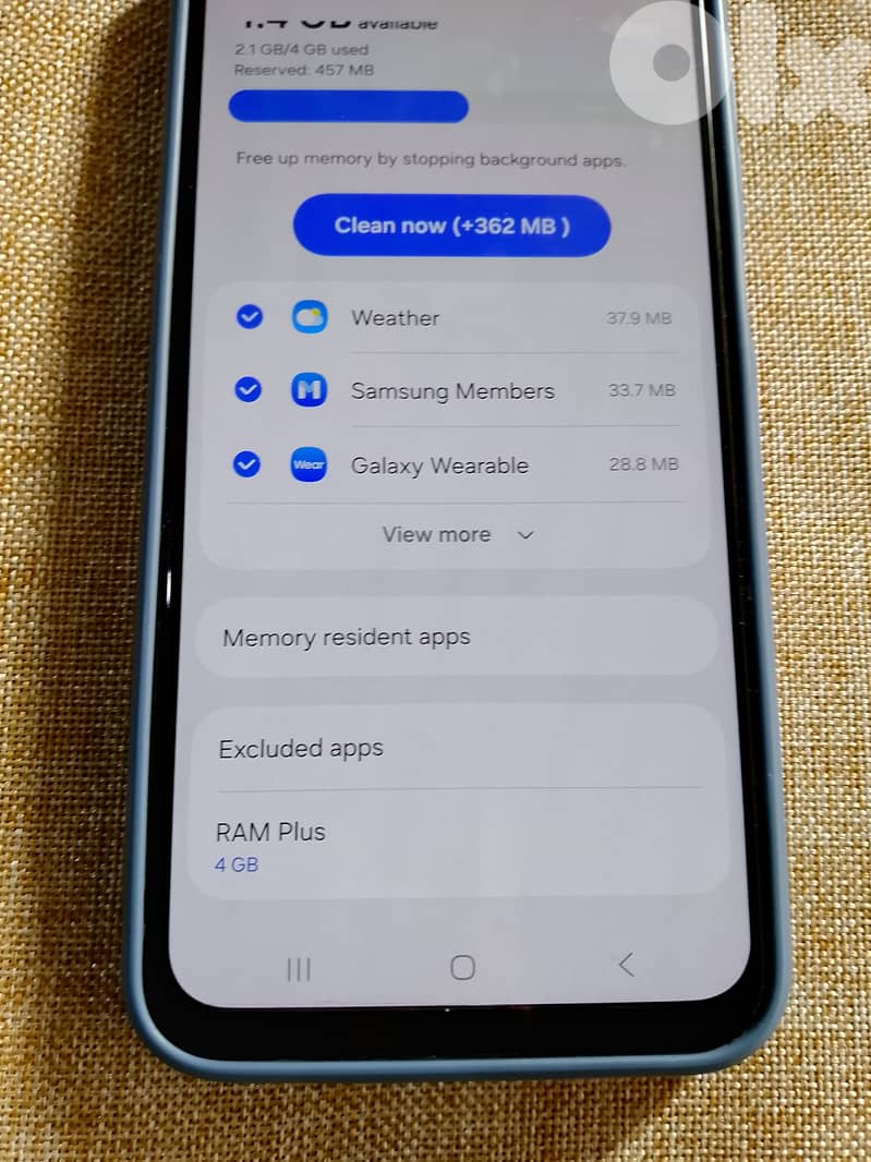 تلفون ماركة Samsung A15 معو تنين 2 كفرات مستعمل نضيف السعر 100$ 8