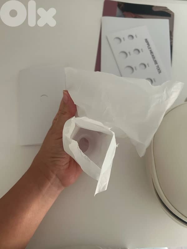 Momcozy M5 breast pump 6