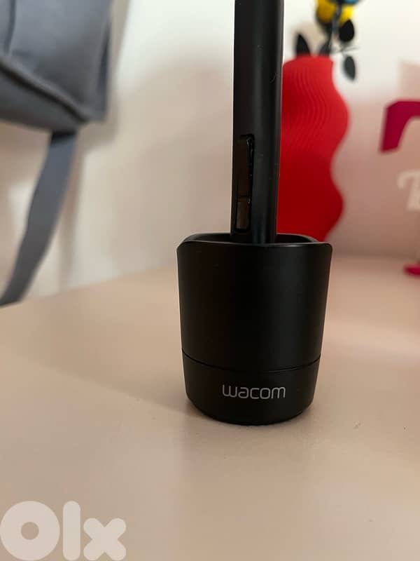 Wacom Drawing Tablet - Pro Medium 4