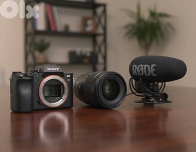 Camera bundle: Sony A6300_2 x lense (Zeiss+Sony) + Rode Microphone pro