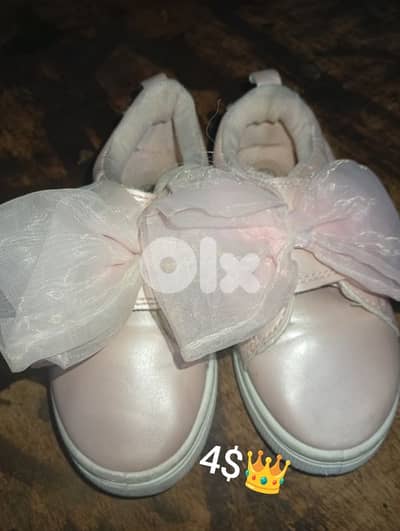 شوز طفلة طبي ماركة