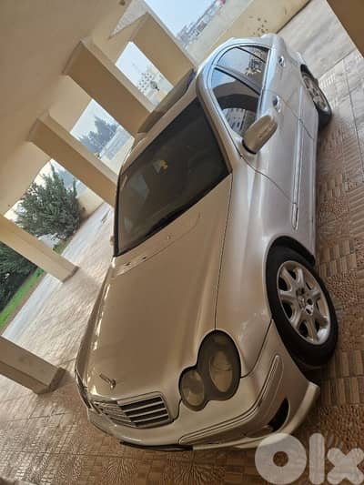 Mercedes-Benz C-Class 2001
