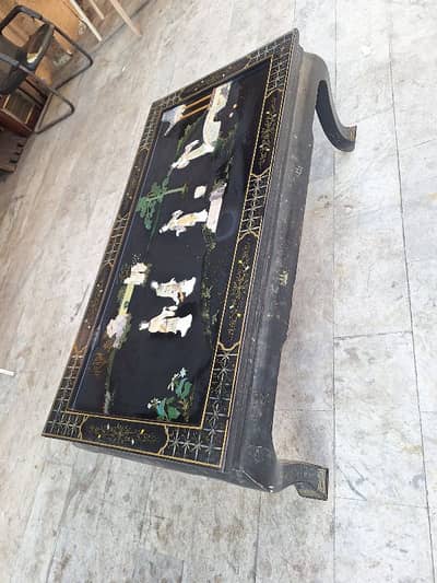 طاولة صالون مميزة صيني انتيك قديم مرصعة احجار كريمة