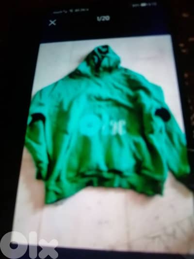 تياب واحذية شروة اكثر من ٨٠ قطعة تقريبا