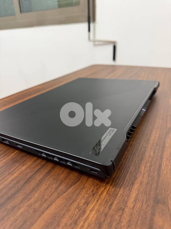 ASUS ROG Zephyrus M16 - Gaming Laptop (Like new) 2