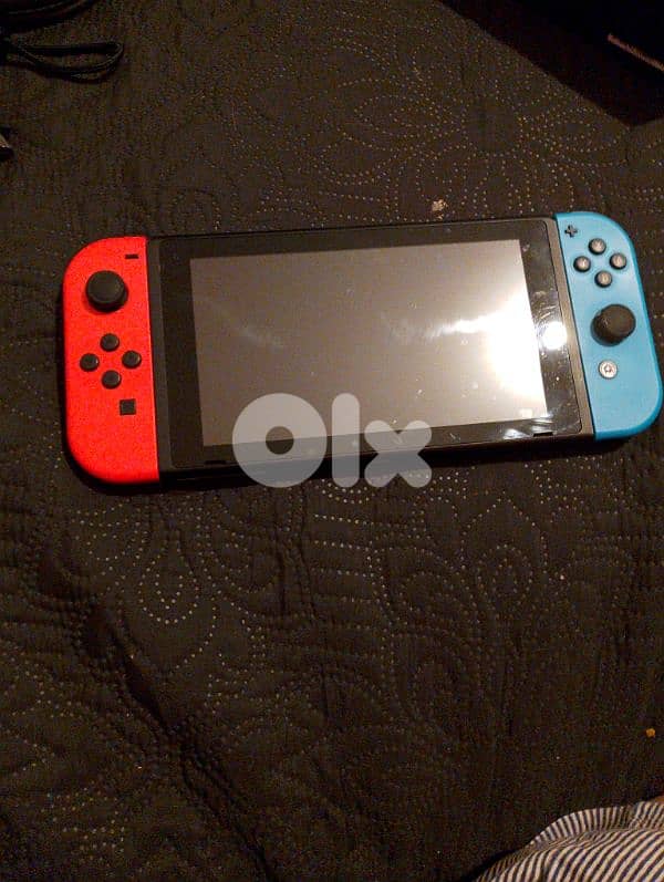 Nintendo Switch excellent condition 100 dollars 1