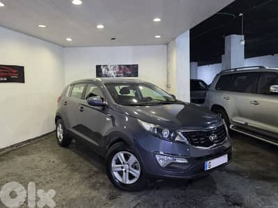 2016 Kia Sportage Grey/Black 93000 Km Company Source 1 Owner Like New!