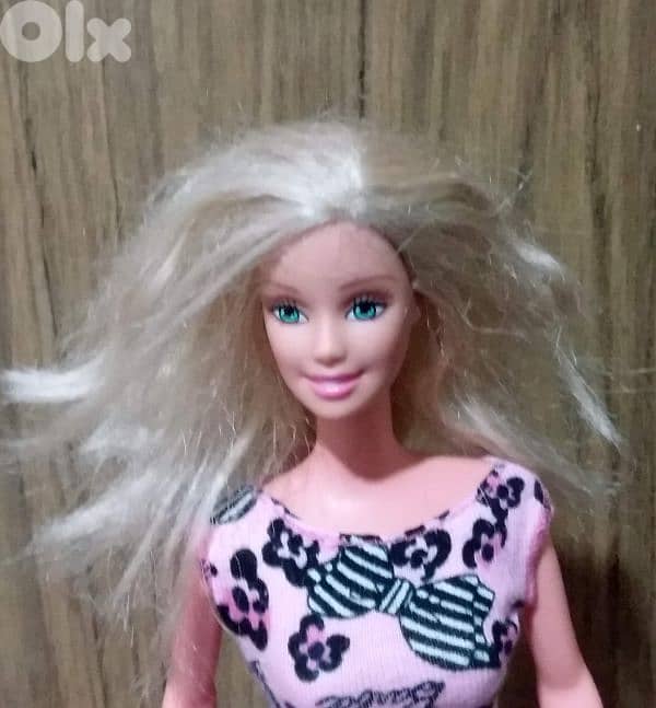 Barbie Vintage Mattel barely used still good dressed doll+shoes=26$ 3