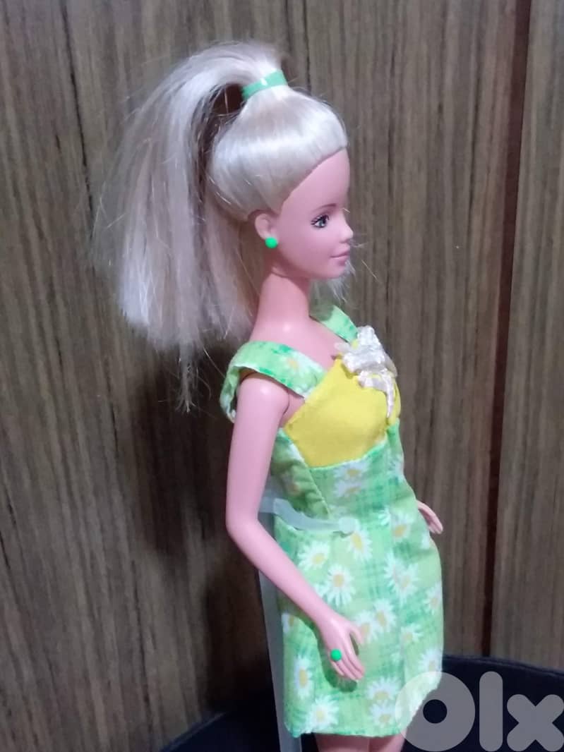 PRETTY IN PLAID Barbie Bend legs Mattel 1998 similar dress+shoes 3
