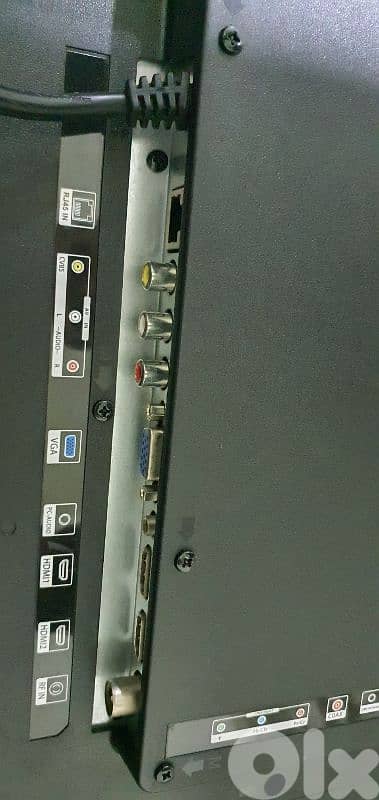 شاشة منحنية  tecno Curved  smart tv 57 اينش 3