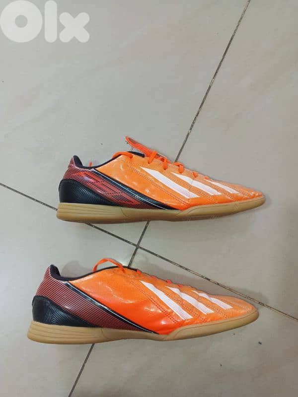 Adidas shoes size 46 2