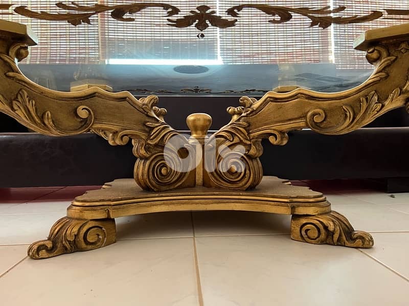 l-shape sofa WITH CUSHIONS and coffee table 4