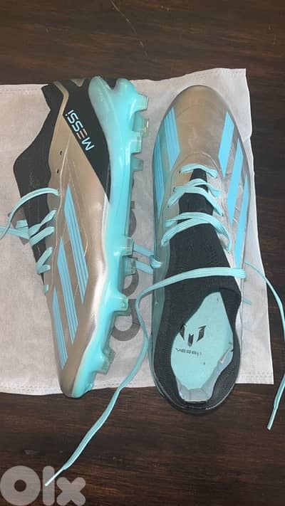 100% Authentic Open box football cleats - Need gone