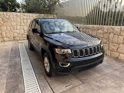 Jeep Grand Cherokee  laredo clean 4x4 2018