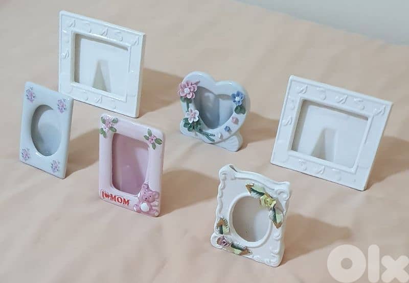 porcelain  picture  frame  6 pcs  15 $ beyrout  ashrafiye  03723895 6