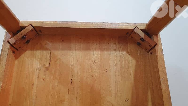 طاولة خشب ٢٠ كيلو  طول ١٢٠ و عرض ٧٥ وارتفاع ٧٥ عتيق  مرتبة وثقيل بيروت 13