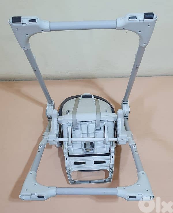 Baby high chair brand Miila Spain used vry good condition like new 45$ 9