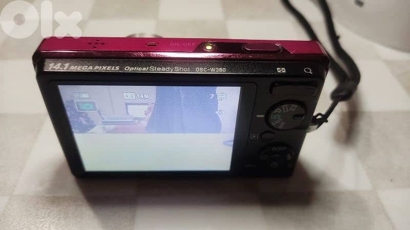 Sony cybershot pink camera 1