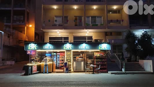 محل للايجار 310 م2 موقع مميز - الطريق الرئيسي الشويفات