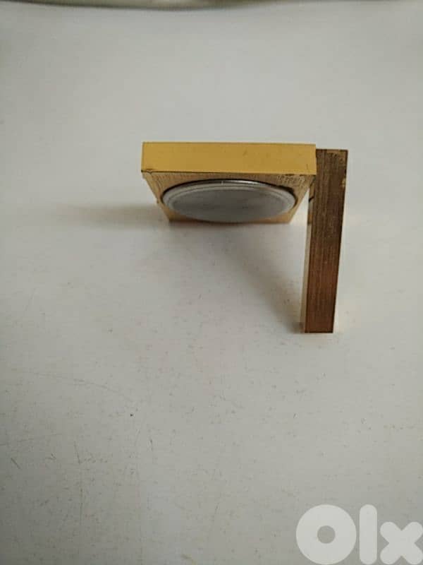 Vintage L'Express desk watch - Not Negotiable 4