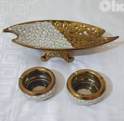 Golden Cake plate or fruit basket and 2 Ashtrey 20$ beyrout ashrafiye