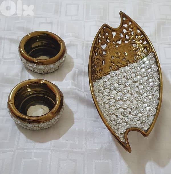 Golden Cake plate or fruit basket and 2 Ashtrey 20$ beyrout ashrafiye 5