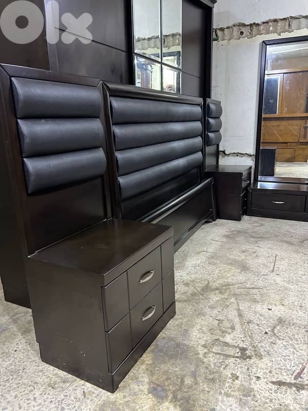 full bed room used like new 5