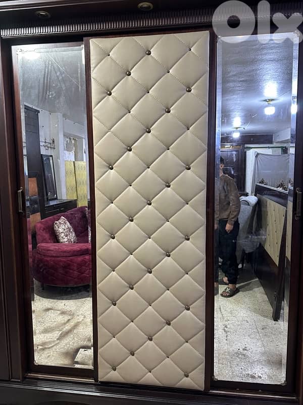 غرفة نوم كاملة مميزة خشب زان ولاتي شبه جديدة 4