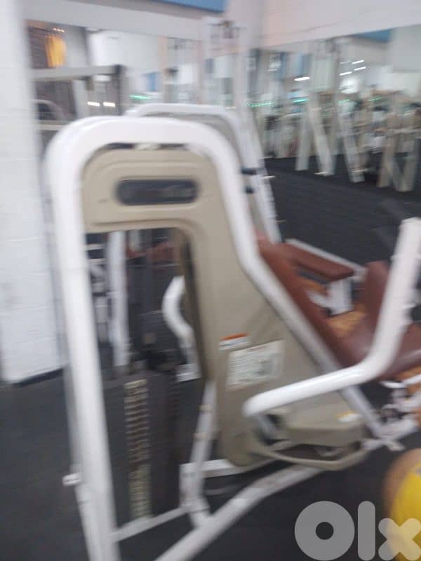 عدة نادي للبيع 1