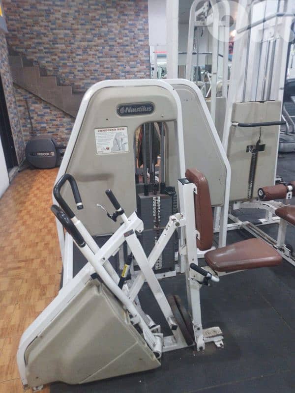 عدة نادي للبيع 9