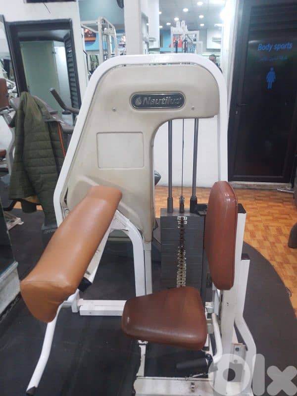 عدة نادي للبيع 10