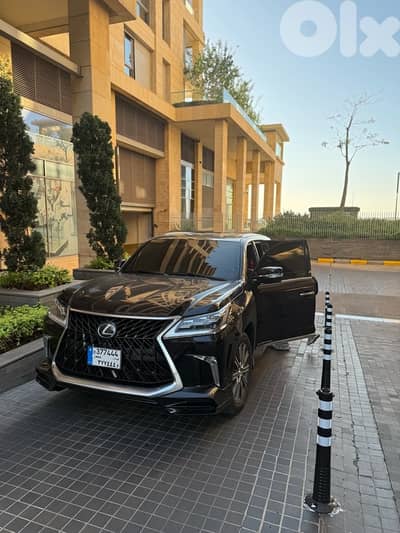 Lexus LX-Series 2018