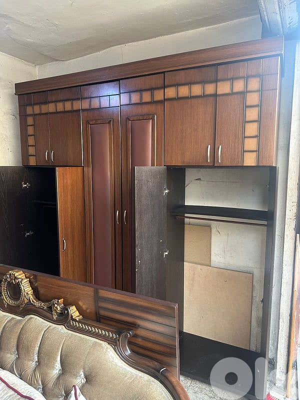 خزانة طابقين عشر درف كتير مرتبة ونظيفة 3