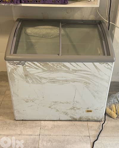 فريزر للبيع