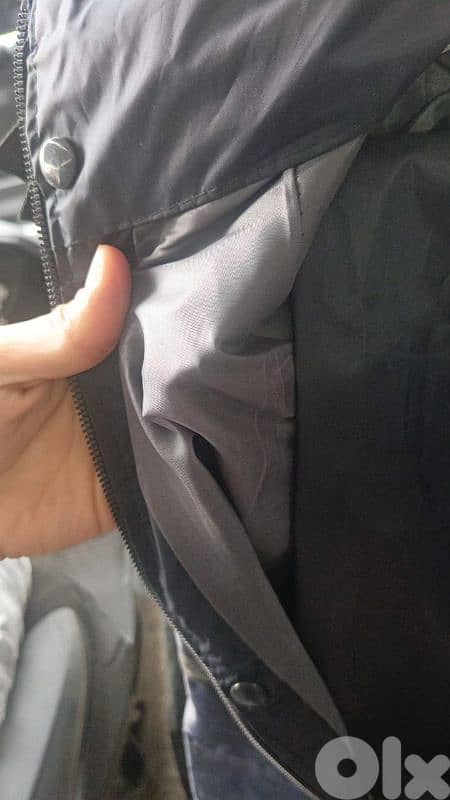 جاكيت ضد المي دلفري مع بنطلون ضد المي 2