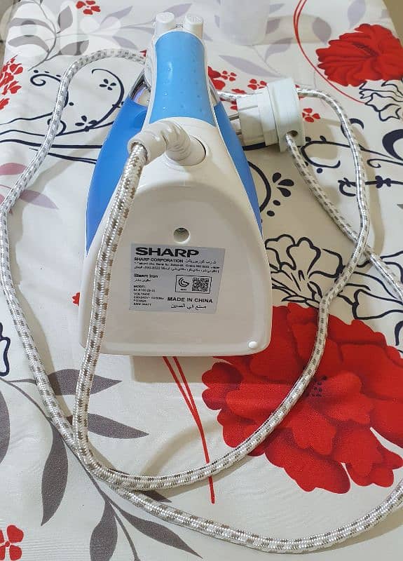مكواية  بخارية ماركة SHARP  مستعمل  قليل جداً  شبه جديد  بيروت اشرفيه 4