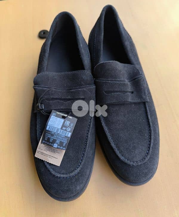 two shoes size 43 (Massimo and RBX) 1