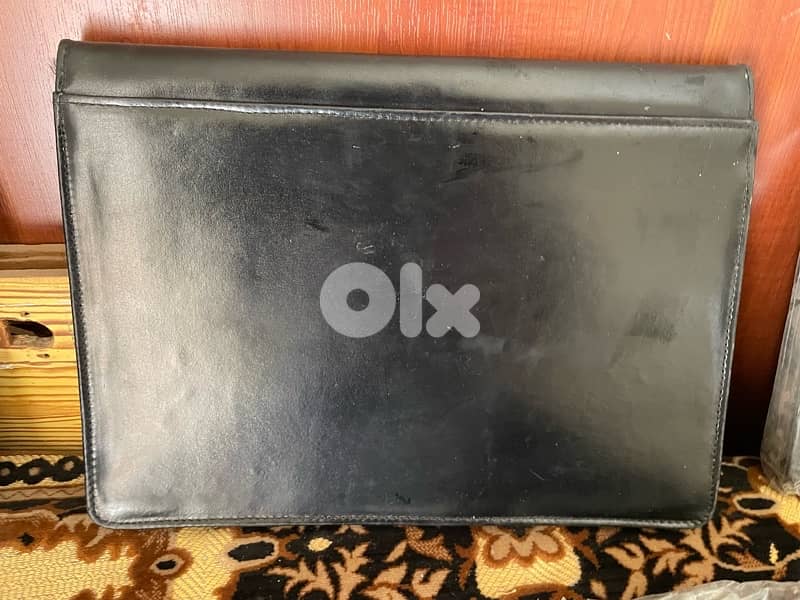 Medium Sized Briefcase 1