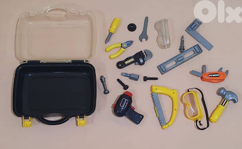 BabysToys Tools set in vry gd condition,like new 15$ beyrout ashrafiye 2