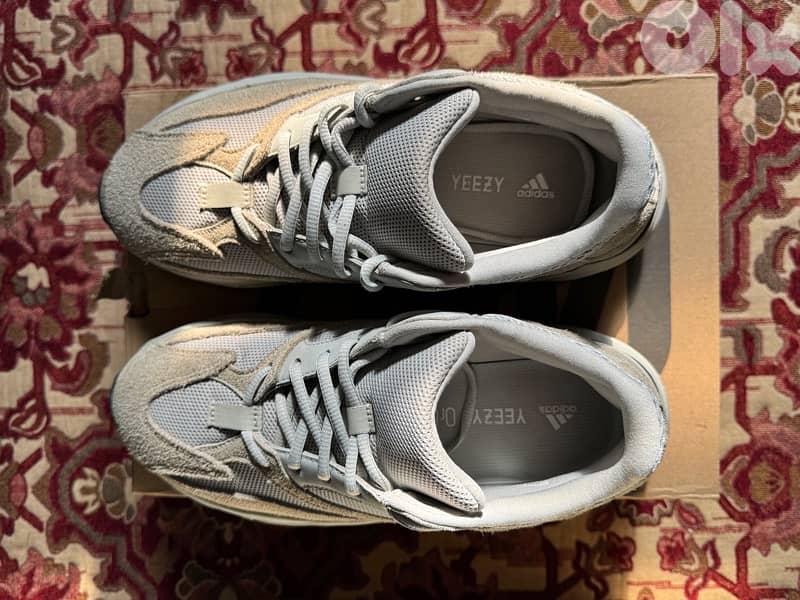 adidas Yeezy Boost 700 2